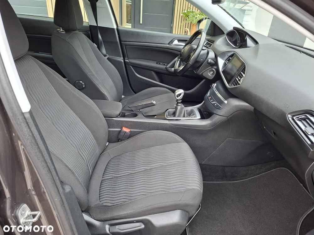 Peugeot 308 - 7