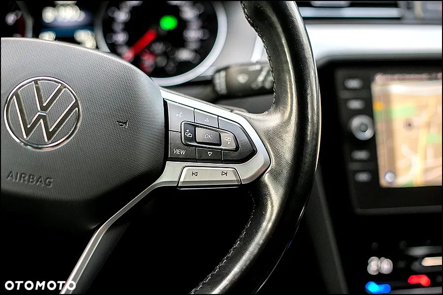 Volkswagen Passat - 22