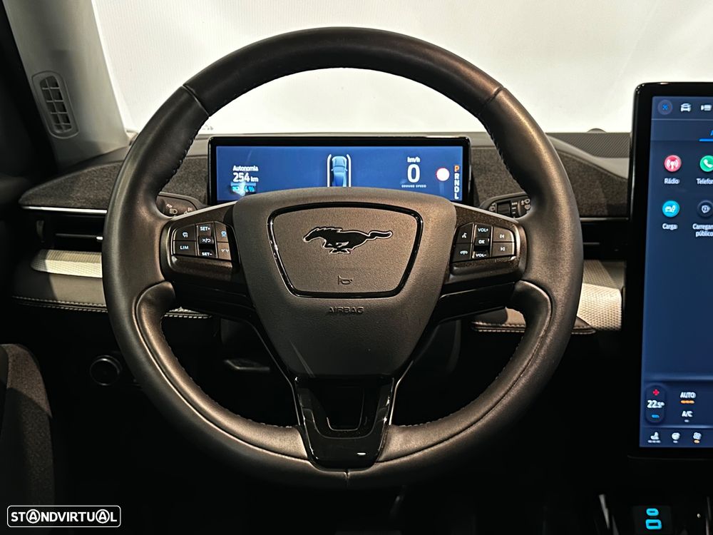 Ford Mustang Mach-E 75.7 kWh Premium AWD - 19