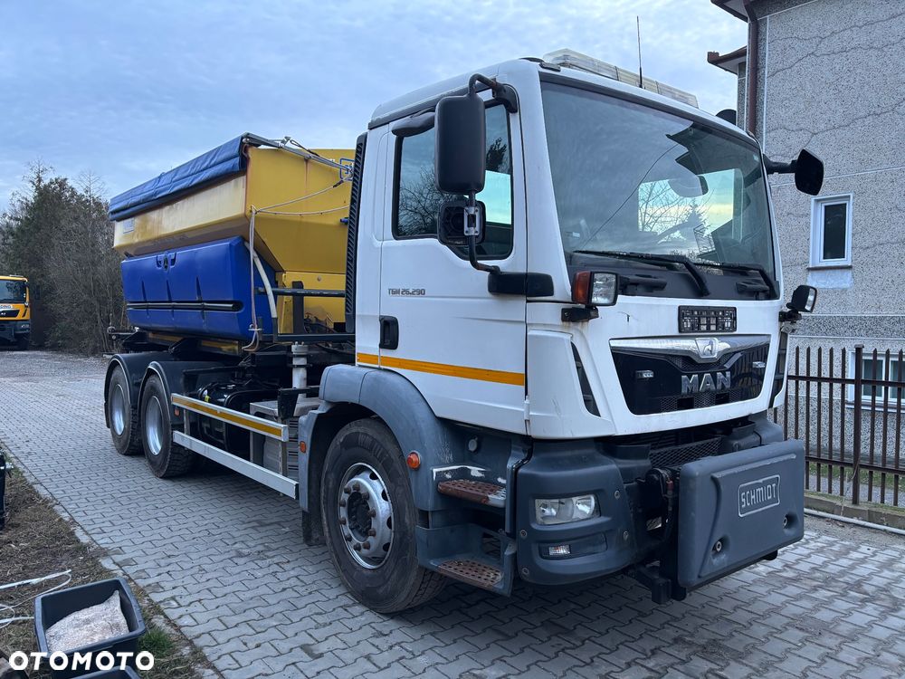 MAN TGM 26.290 6X4BB PIASKARKA SOLARKA pług schmidt - 2