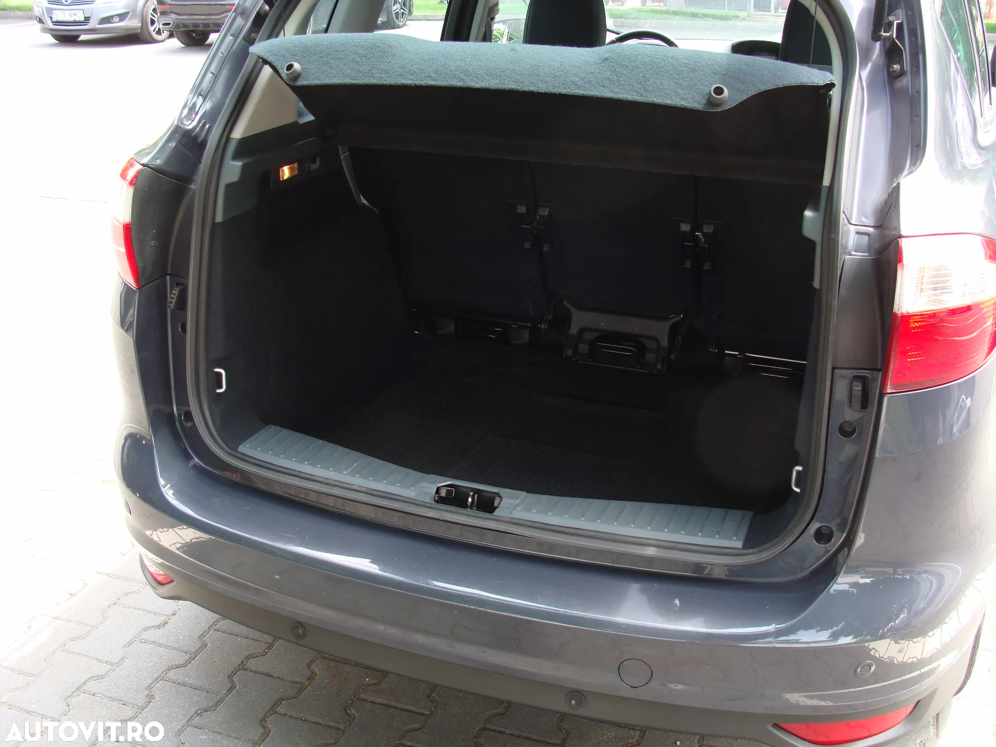 Ford C-Max - 7