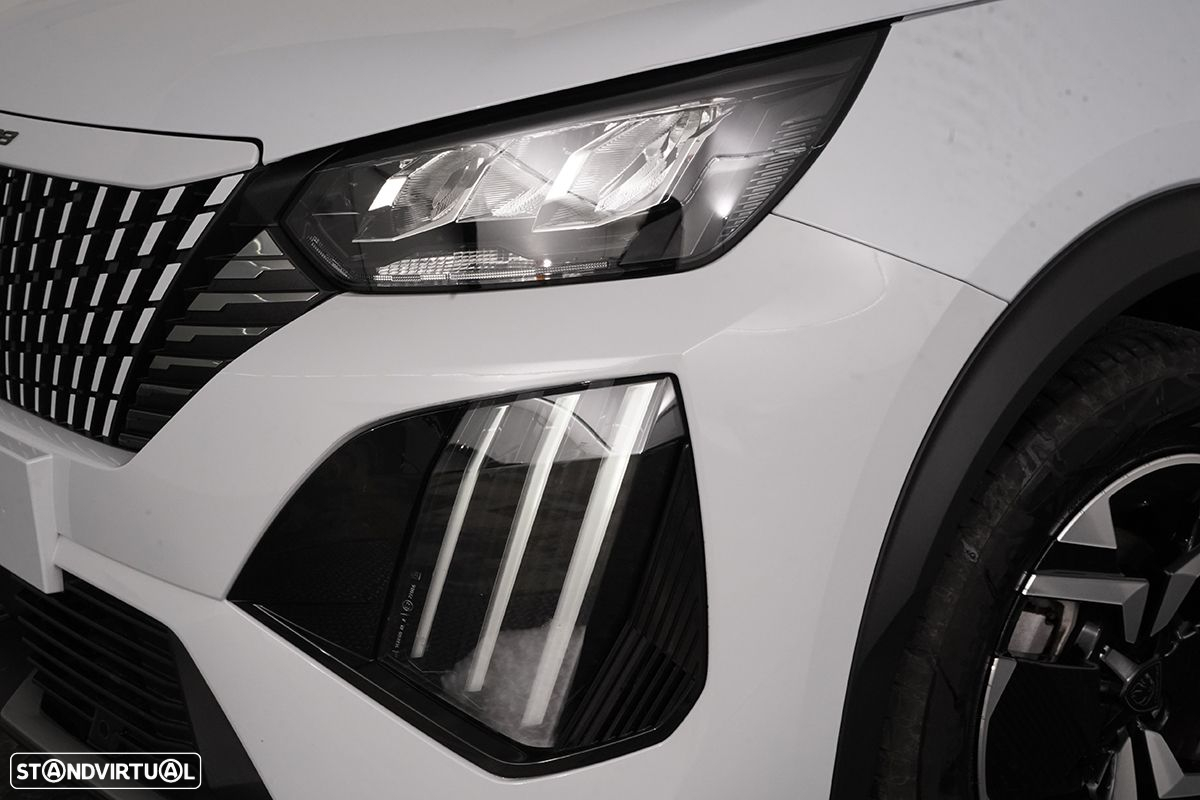 Peugeot 2008 1.2 PureTech Allure - 6
