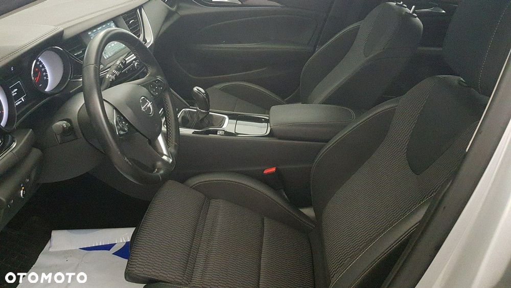 Opel Insignia - 20