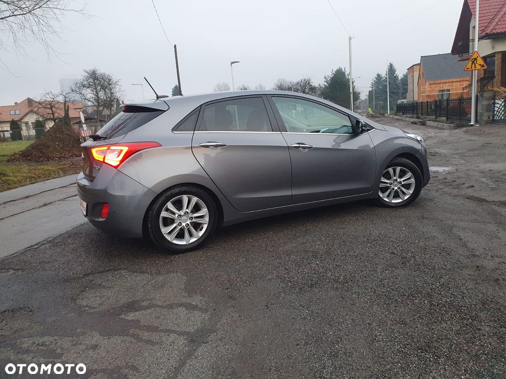 Hyundai i30 1.6 Style - 32