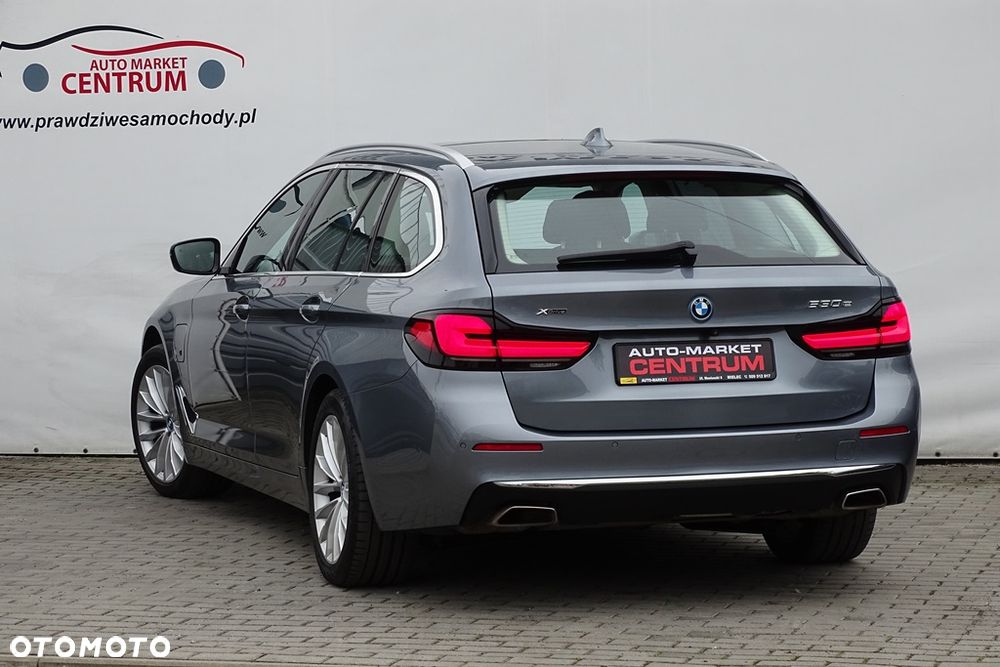 BMW Seria 5 530e xDrive Luxury Line sport - 14