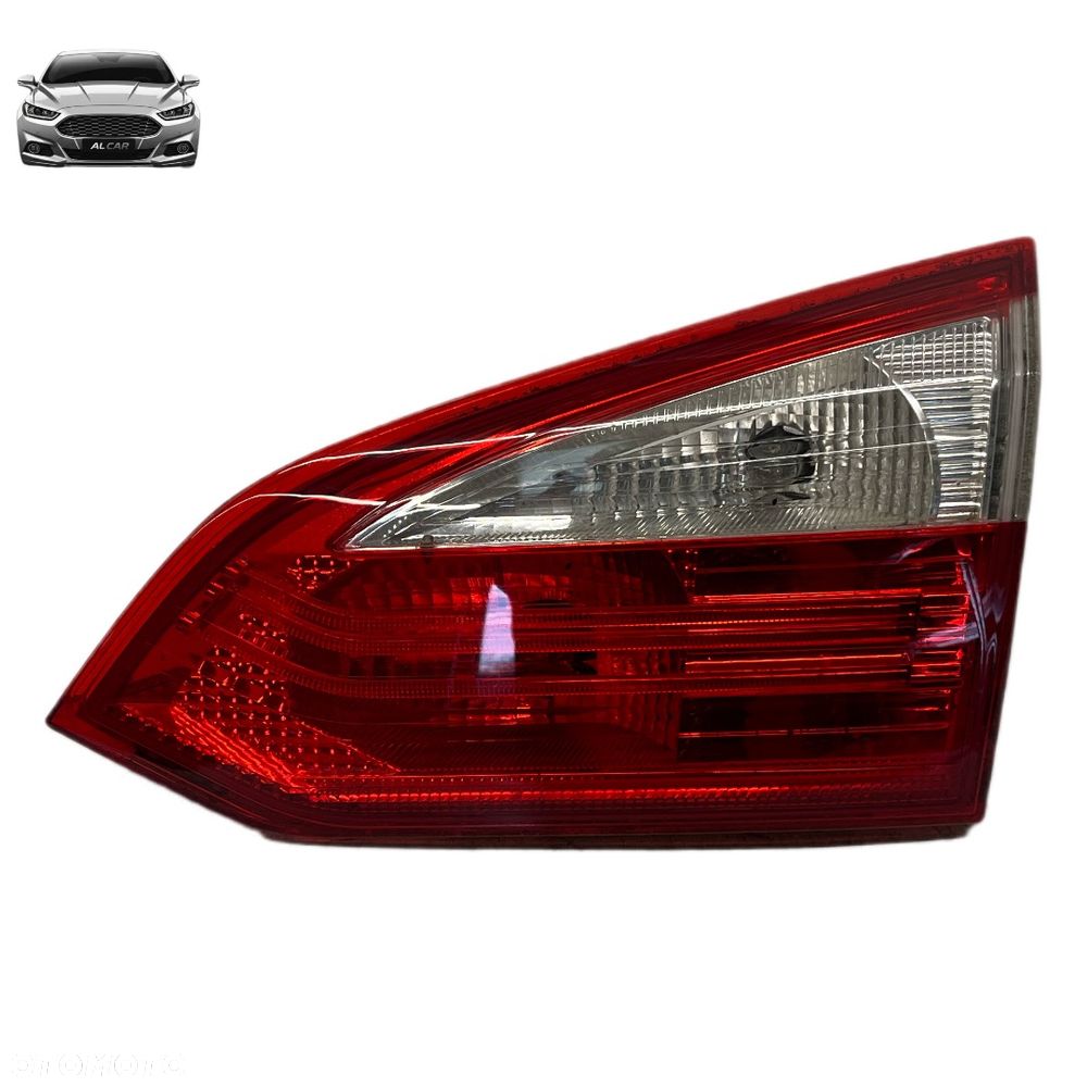 LAMPA PRAWA TYŁ W KLAPE FORD FOCUS MK3 KOMBI PRZED LIFT - 1