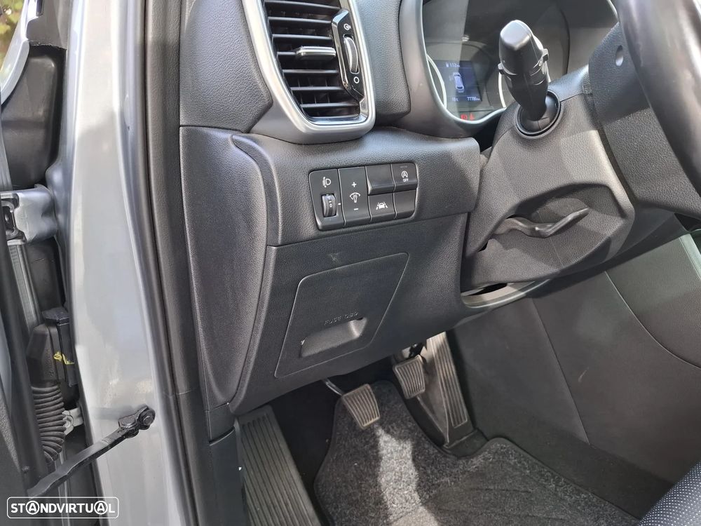 Kia Sportage 1.6 CRDI ISG TX - 12