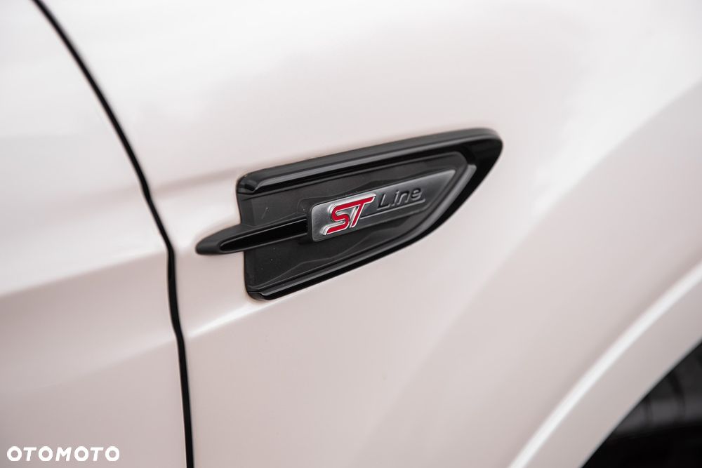 Ford Kuga 2.0 TDCi 4x4 ST-Line - 38