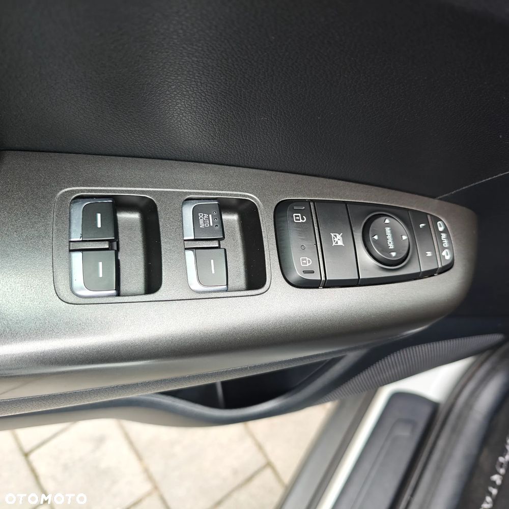Kia Sportage 1.7 CRDI 2WD Attract - 18