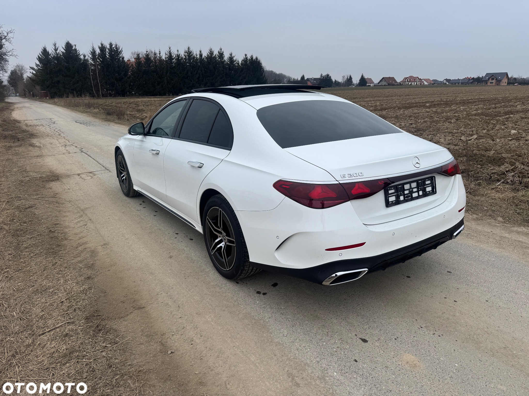Mercedes-Benz Klasa E 200 AMG - 5