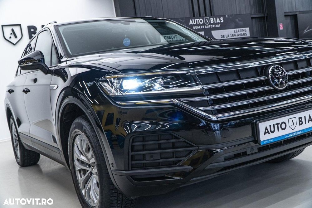 Volkswagen Touareg V6 TDI 4MOTION Elegance - 28