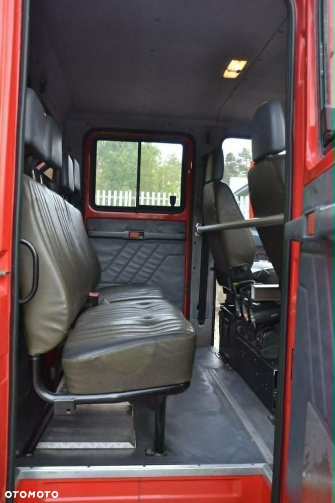 Mercedes-Benz 812D - 12