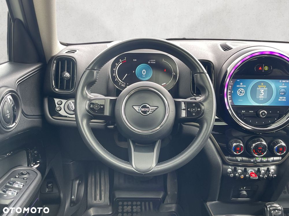 MINI Countryman Cooper Classic Trim - 17