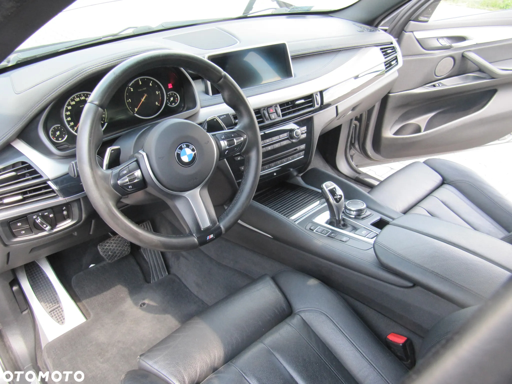 BMW X6 xDrive40d - 12