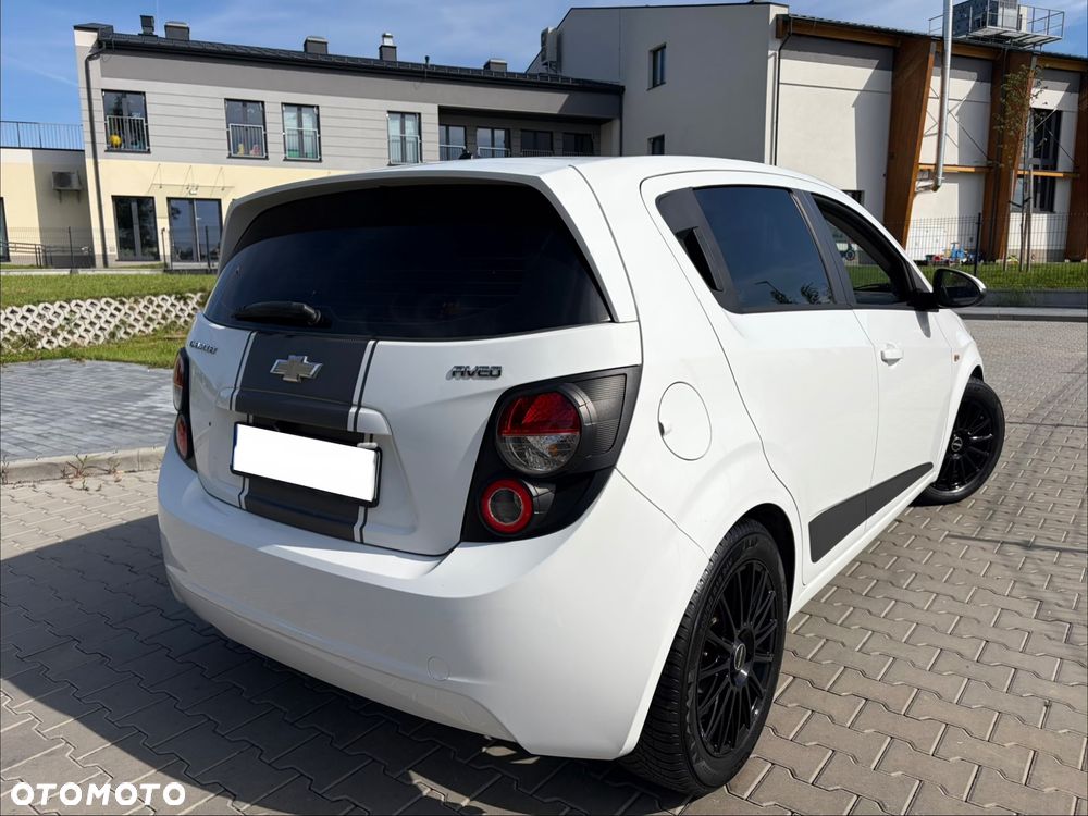 Chevrolet Aveo 1.2 LS+ - 11