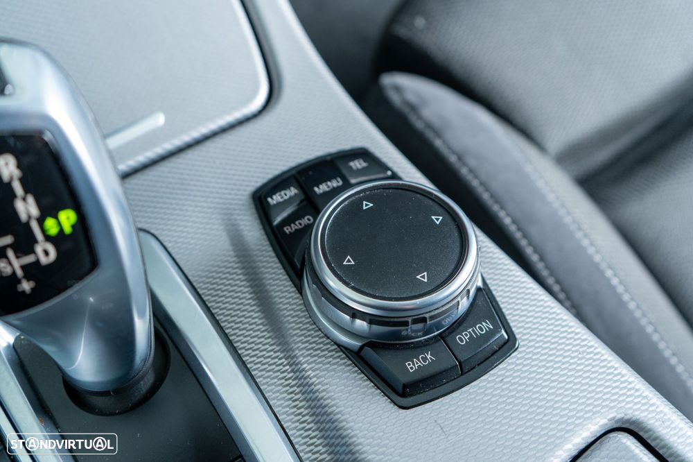 BMW 520 d Pack M Auto - 19