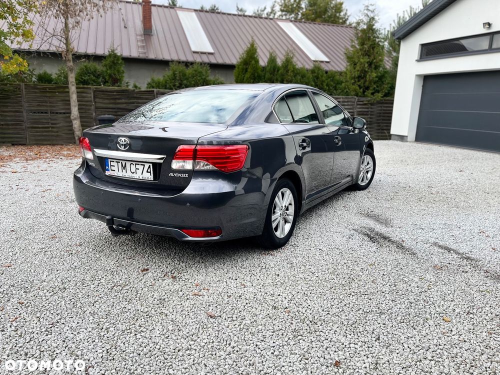 Toyota Avensis 1.8 Premium - 3