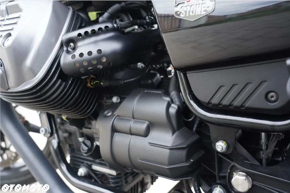 Moto Guzzi V7 - 17