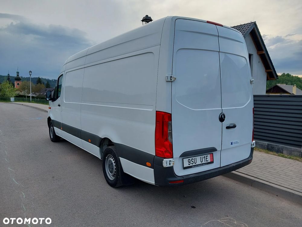 Mercedes-Benz Sprinter - 3