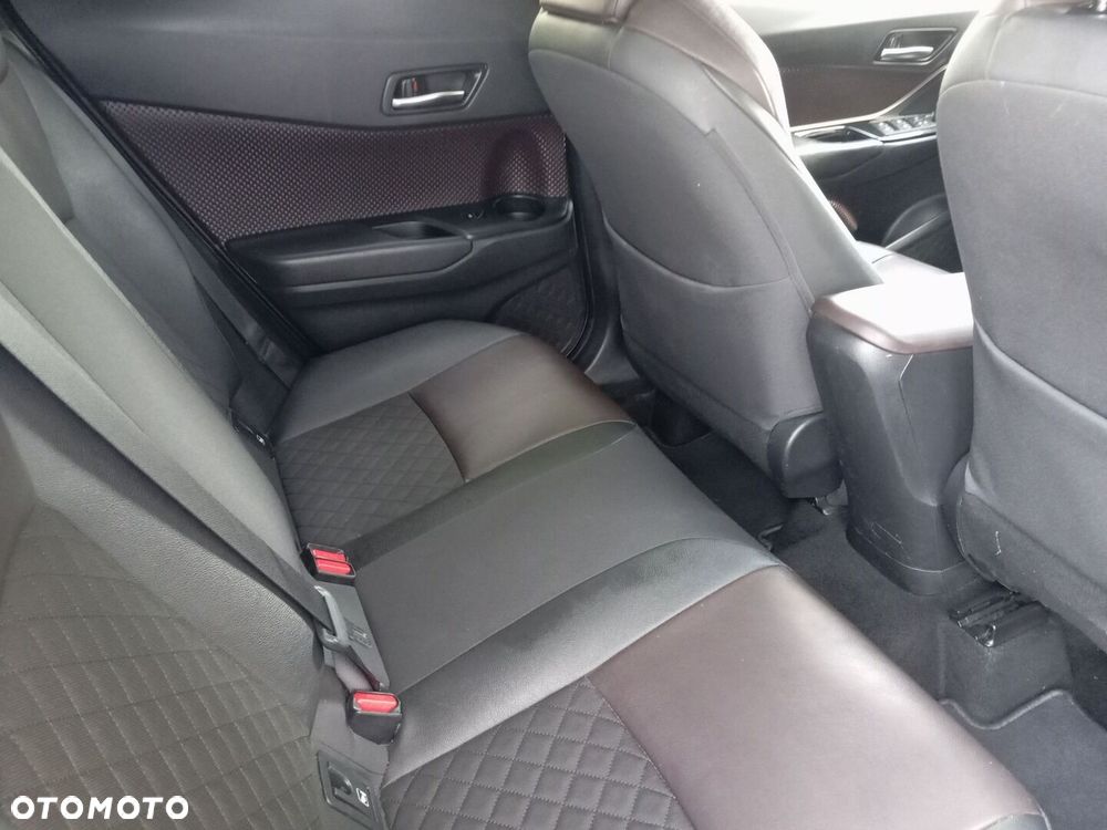 Toyota C-HR 1.8 Hybrid Prestige - 13