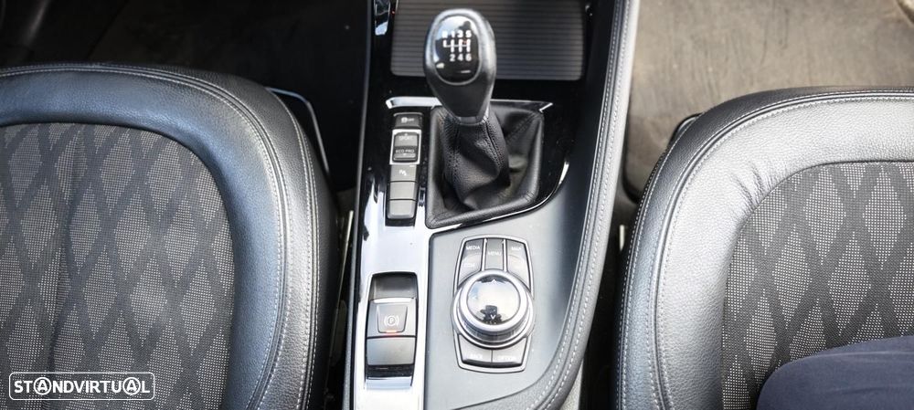 BMW X1 16 d sDrive xLine - 24