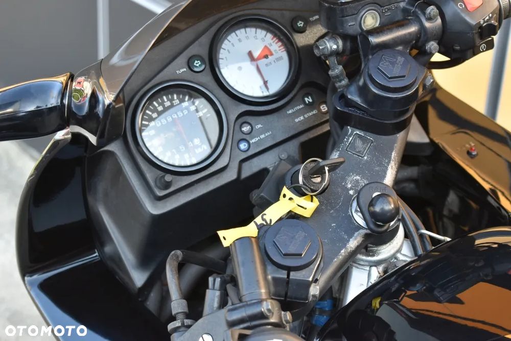 Honda CBR - 23