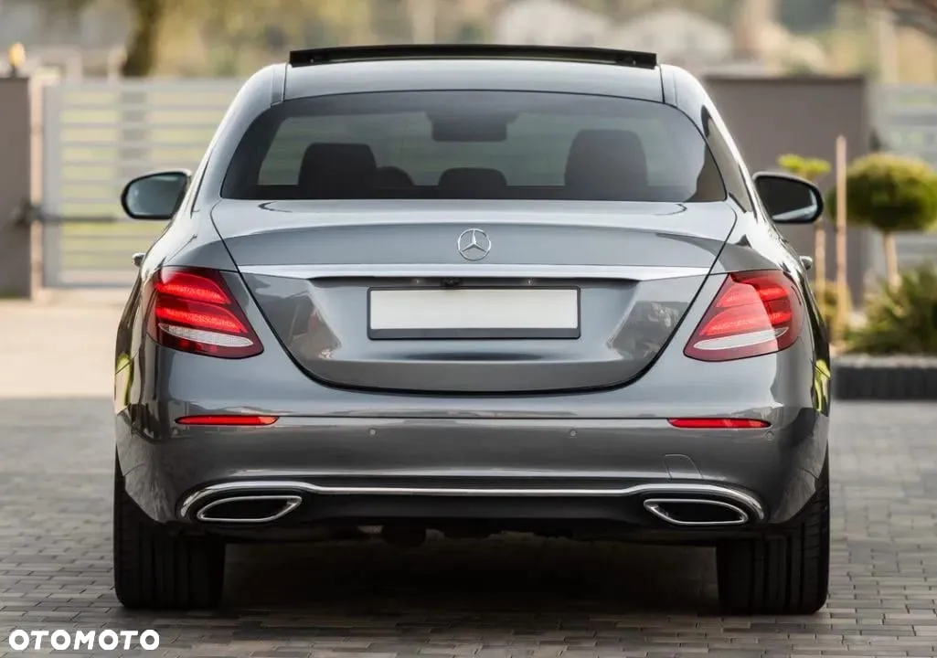 Mercedes-Benz Klasa E - 3