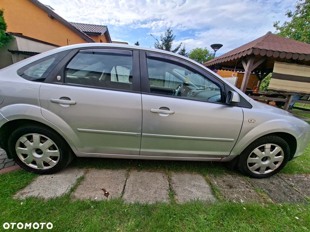 Ford Focus 1.8 TDCi Ghia - 3