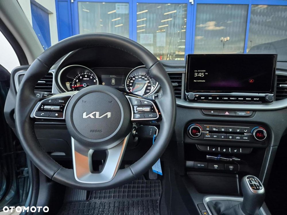 Kia Ceed 1.5 T-GDI M - 15