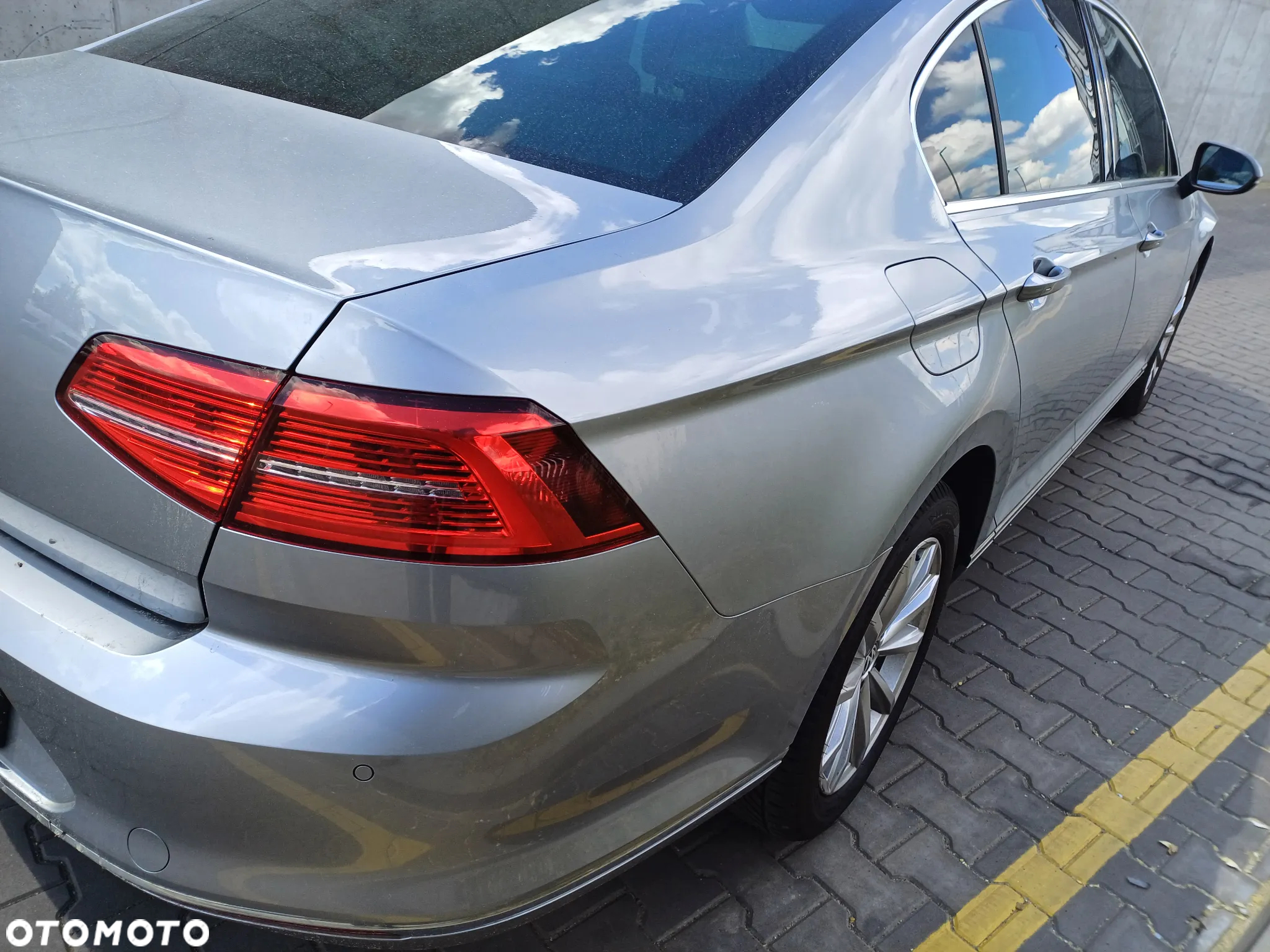 Volkswagen Passat 2.0 TDI BMT Highline DSG - 16
