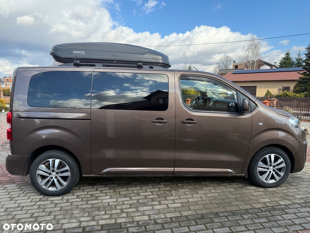 Peugeot Traveller - 4