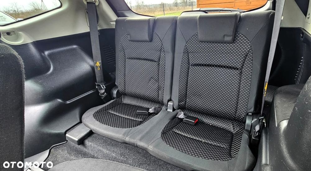 Nissan Qashqai+2 - 24