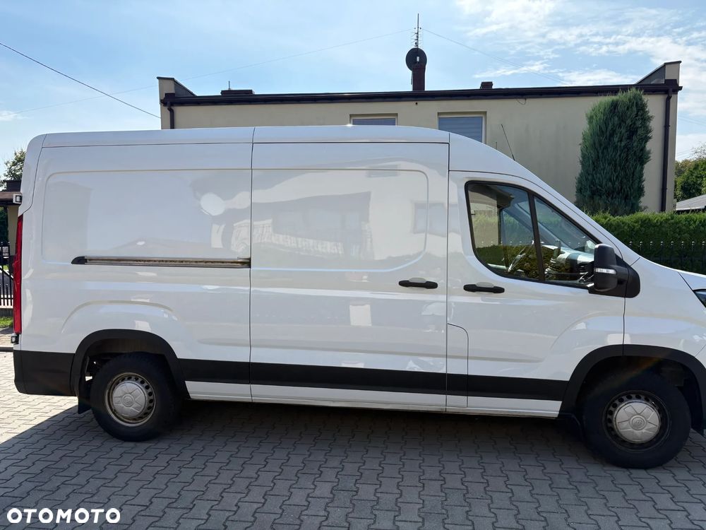 Maxus Deliver 9 - 5
