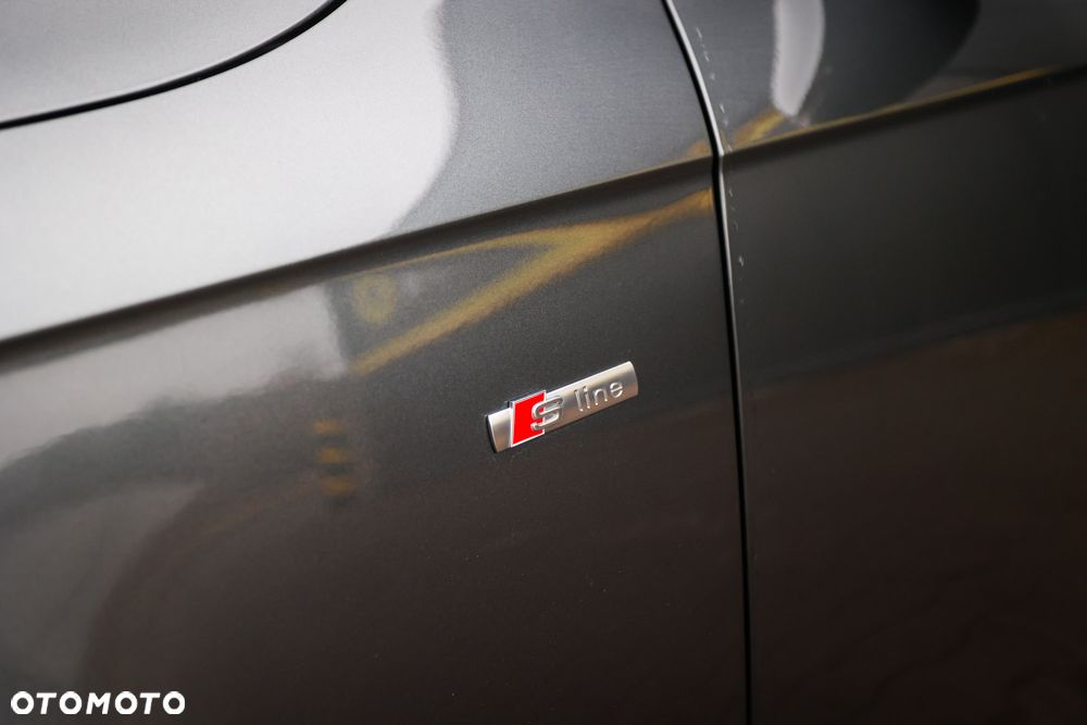 Audi A4 Avant 2.0 TDI DPF quattro S tronic S line Sportpaket - 8