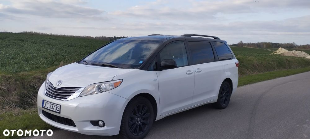 Toyota Sienna 3.5 V6 XLE AWD - 3