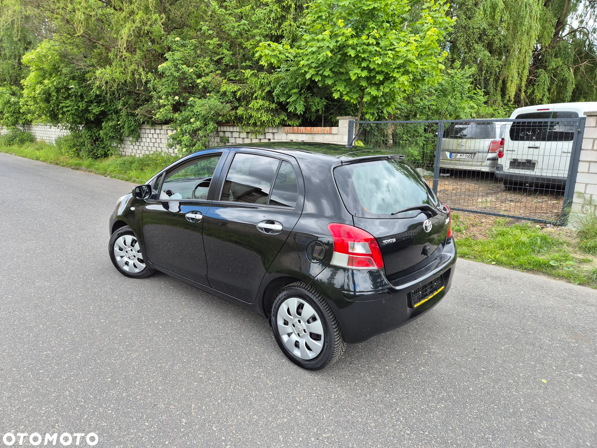 Toyota Yaris 1.33 VVT-i Executive - 10