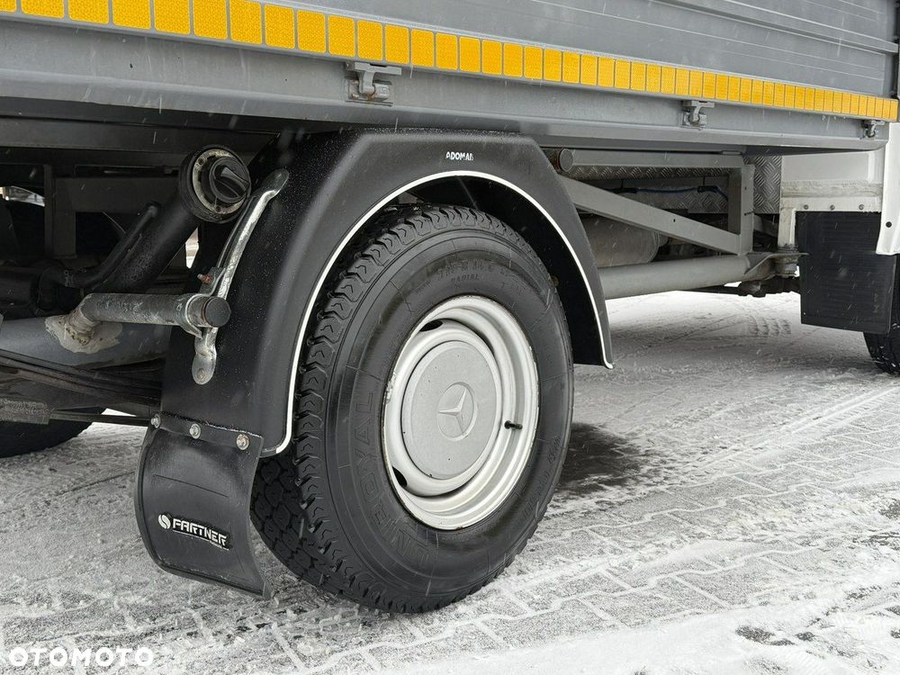 Mercedes-Benz MB 100 - 14