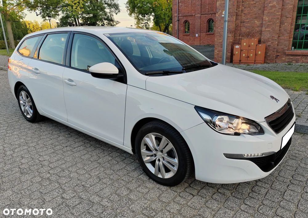 Peugeot 308 1.6 BlueHDi Allure S&S - 9