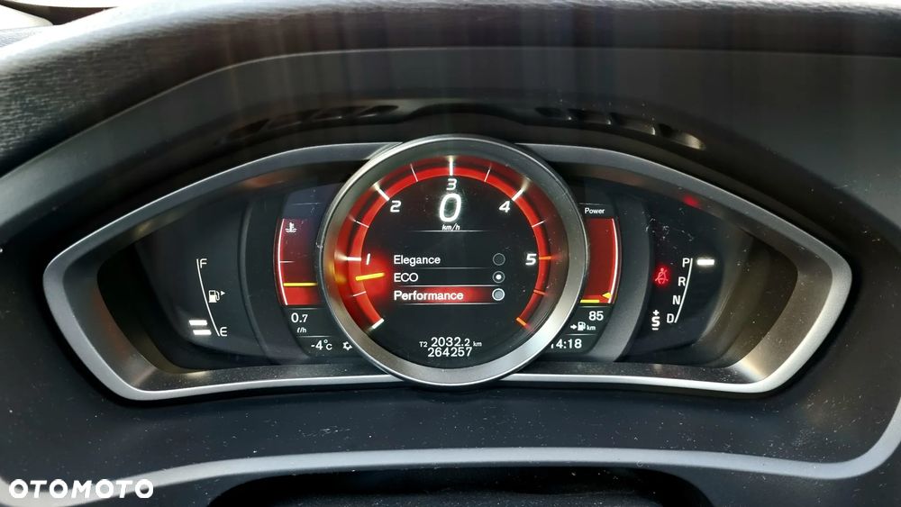 Volvo V40 Cross Country D3 Geartronic Summum - 26