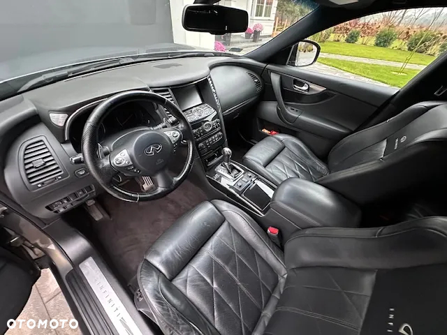 Infiniti FX - 9