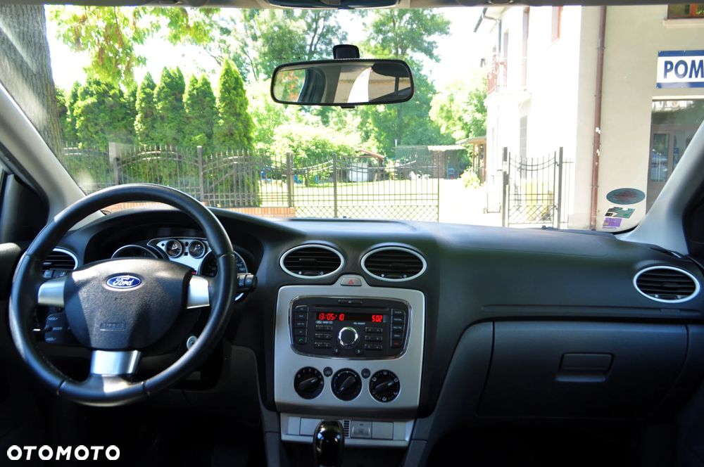 Ford Focus 1.6 16V Style+ - 6
