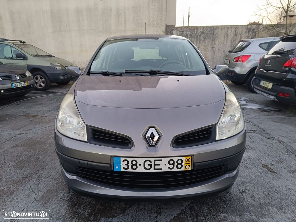 Renault Clio 1.2 16V Dynamique S - 2