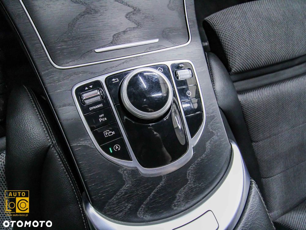 Mercedes-Benz Klasa C 300 d 9G-TRONIC Avantgarde - 28