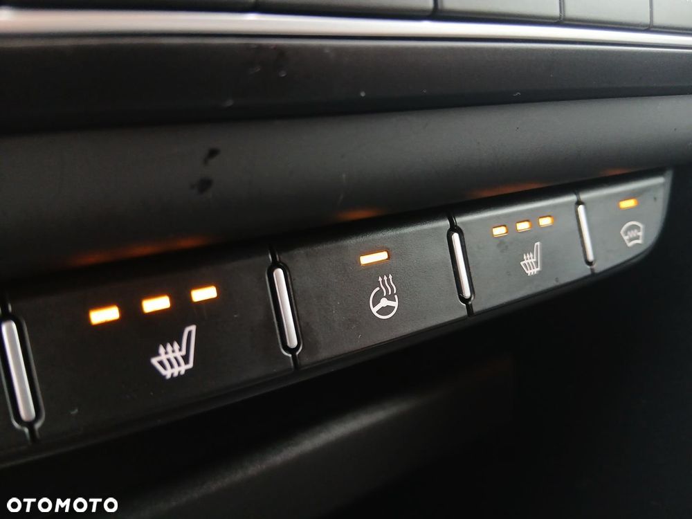 Kia Ceed 1.5 T-GDI Business Line - 27