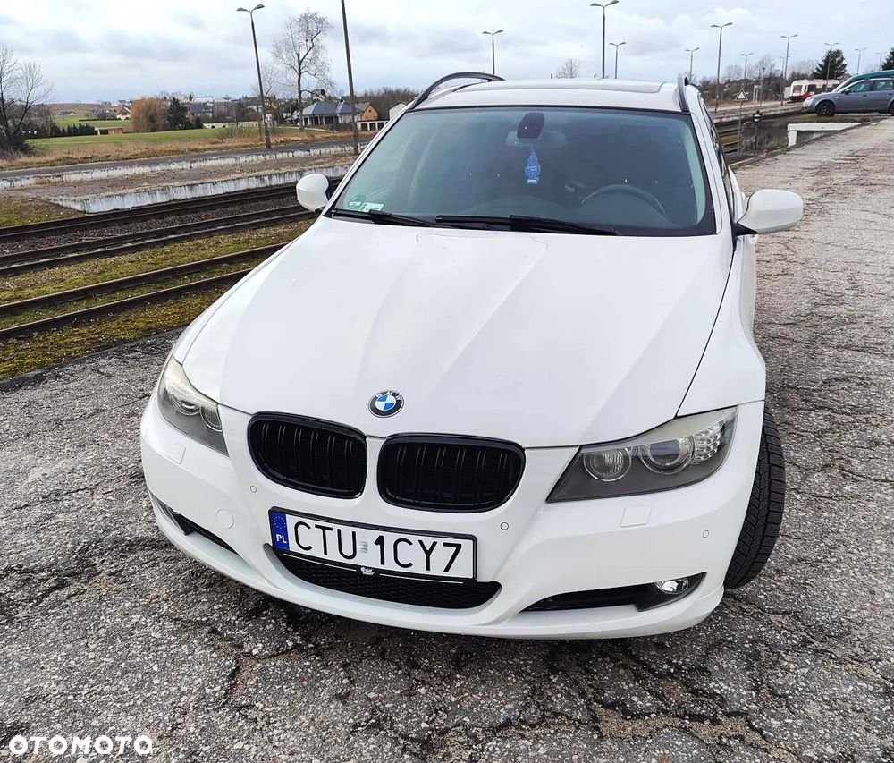 BMW Seria 3 320i - 6
