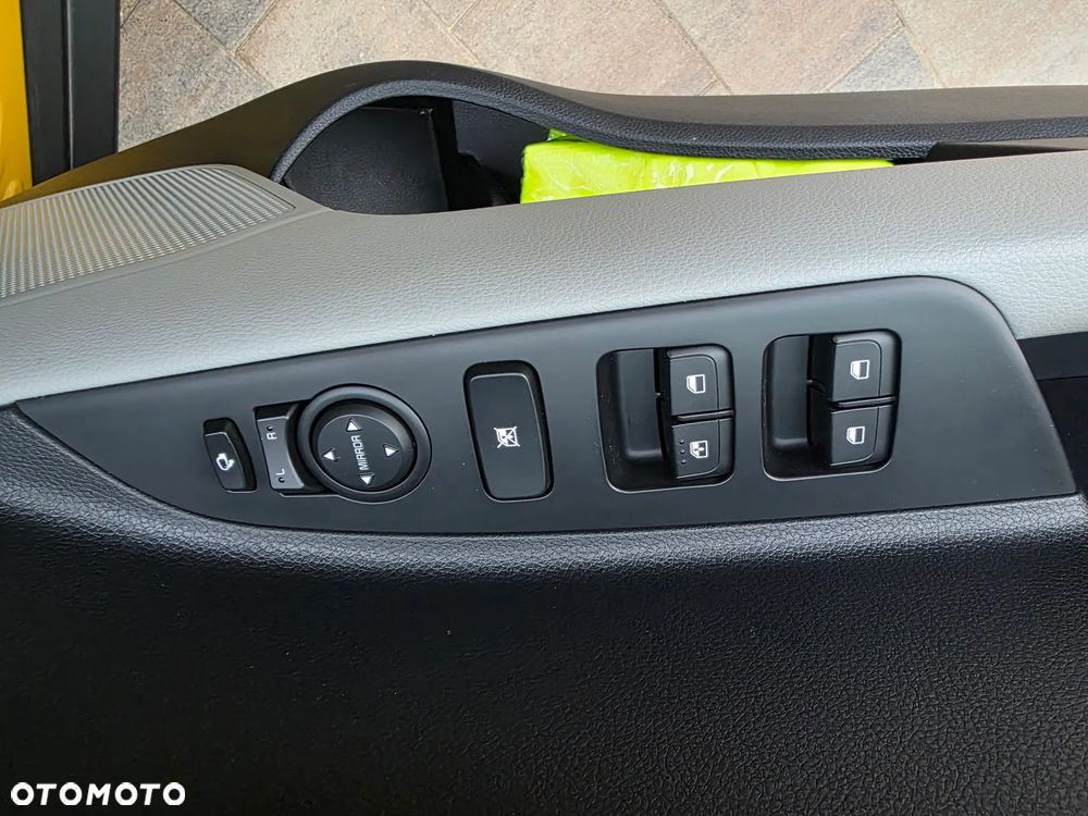 Kia Stonic 1.0 T-GDI L Business Line DCT - 14