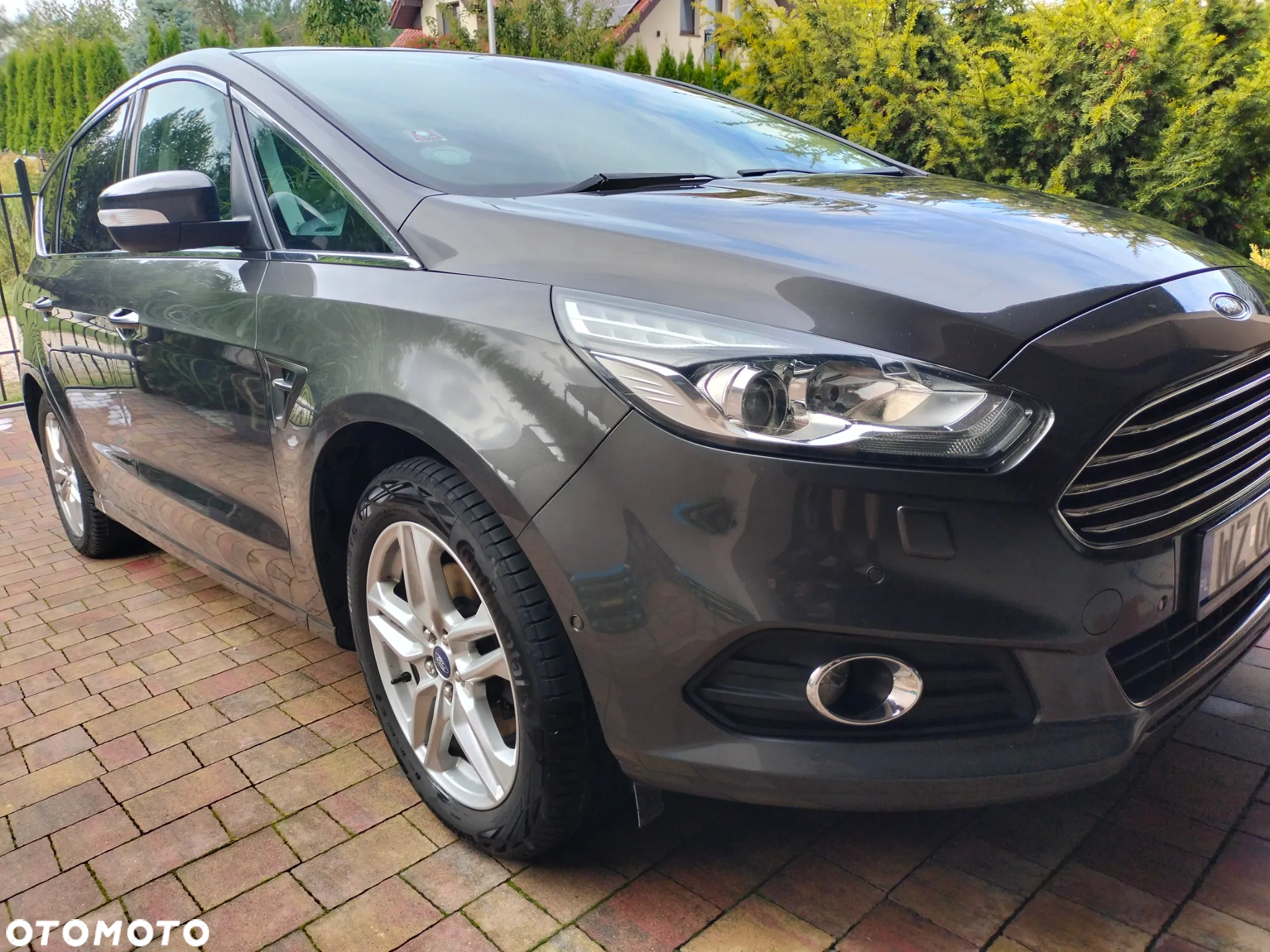 Ford S-Max 2.0 EcoBoost Titanium - 12