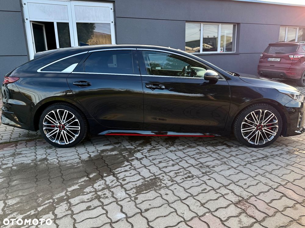 Kia ProCeed 1.6 T-GDI GT DCT - 4