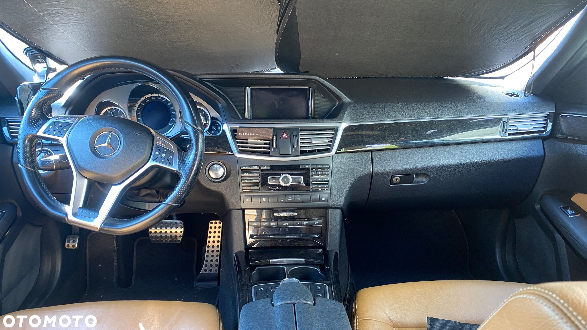 Mercedes-Benz Klasa E 300 CDI BlueEff Avantgarde - 14
