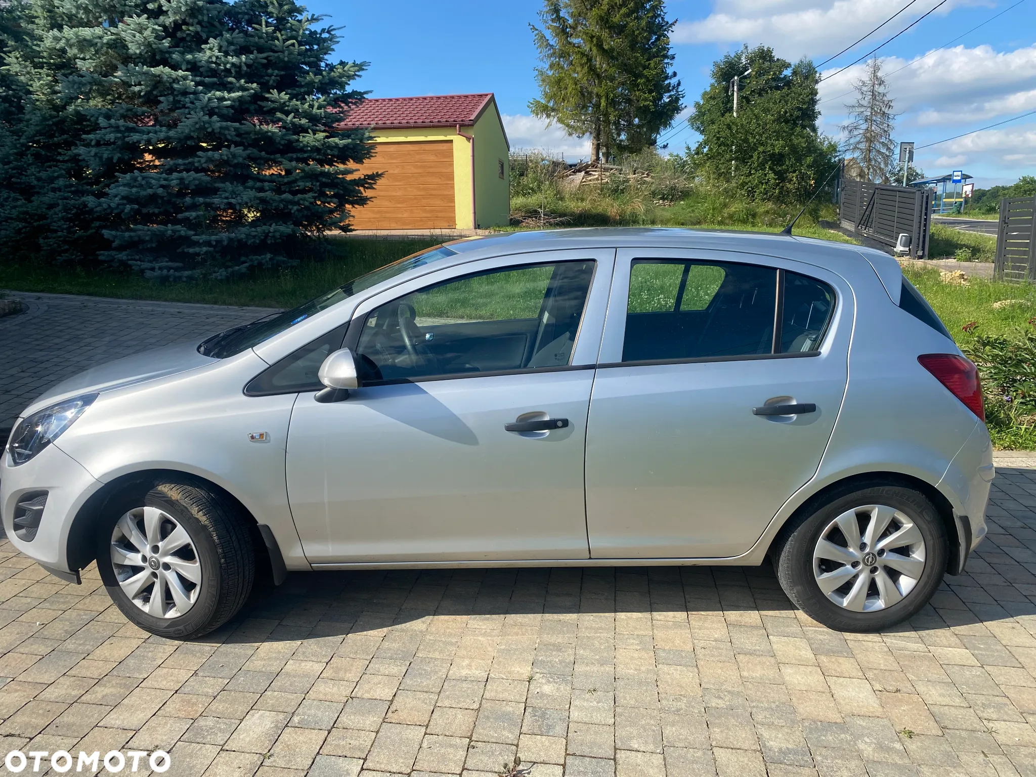 Opel Corsa 1.2 16V Enjoy - 8